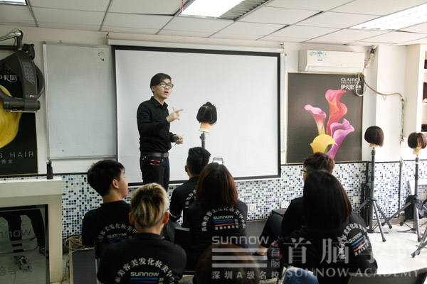 首脑学院罗湖校区学习氛围